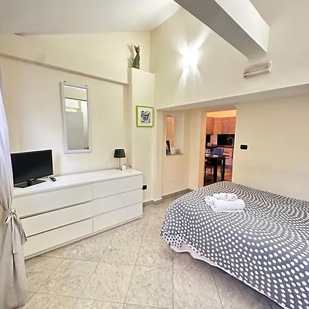 Lägenhet Civico 12 *